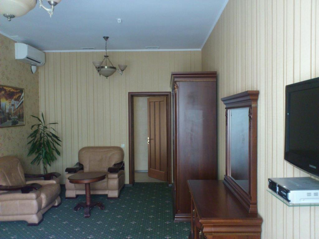 Status Hotel Poltawa Zimmer foto